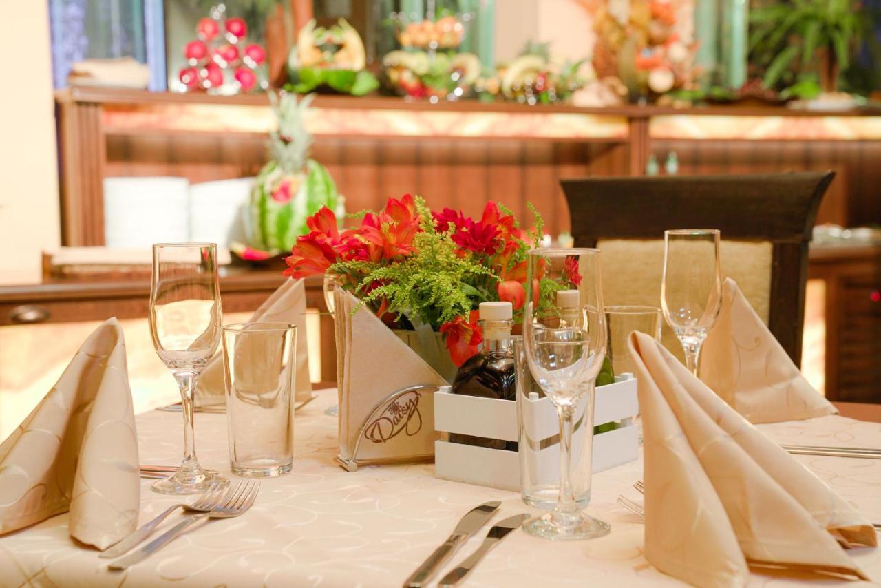 Apart Hotel Flora Residence Daisy โบโรเวทส์ ภายนอก รูปภาพ