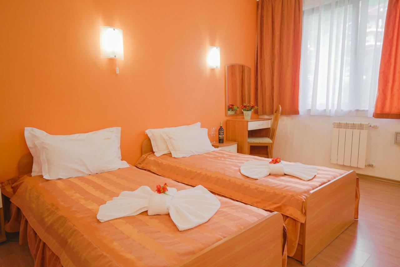 Apart Hotel Flora Residence Daisy โบโรเวทส์ ภายนอก รูปภาพ